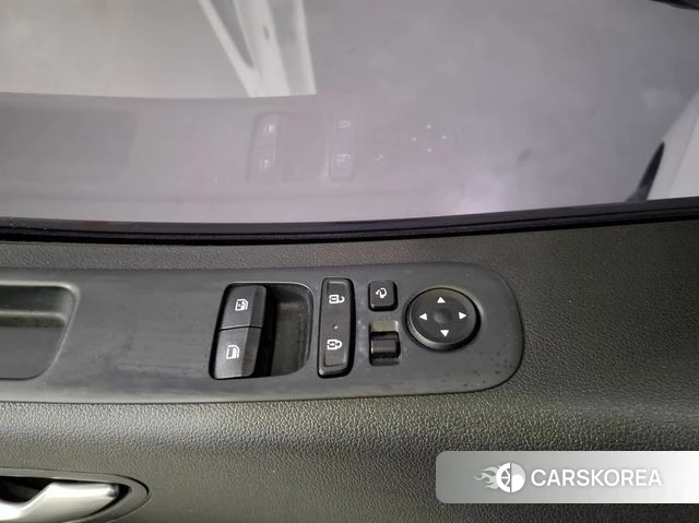 Hyundai Staria id 3915919 из Кореи 9