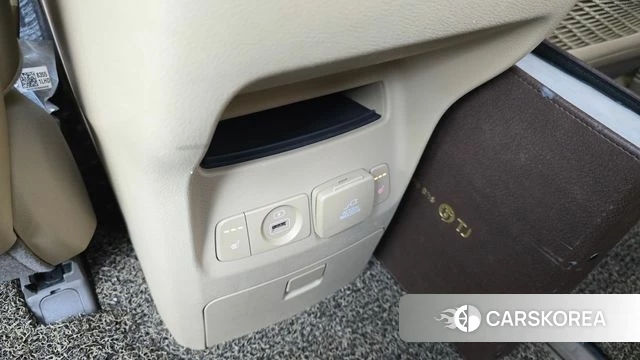 Kia The New Carnival id 4483328 из Кореи 9