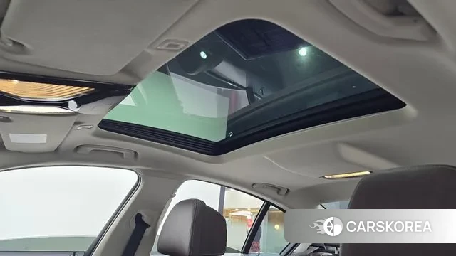 BMW 5 Series (G30) id 3428408 из Кореи 9