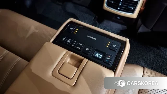 Lexus New ES300h id 3009355 из Кореи 9