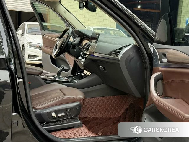 BMW X3 id 4307497 из Китая 9