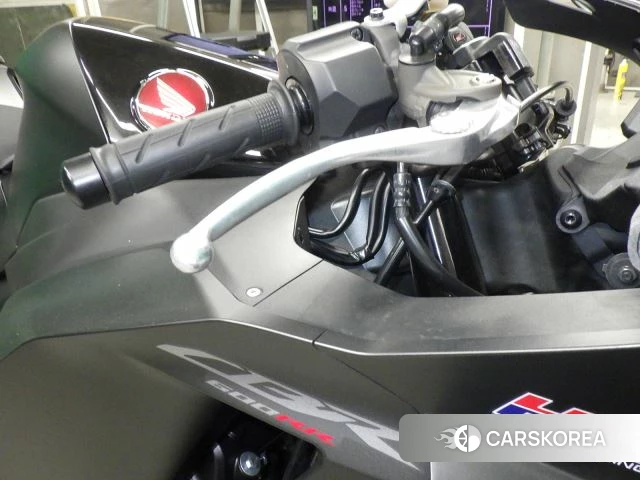 Проданный Honda CBR600RR id 4184290 из Японии, фото 9