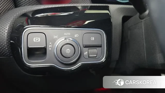 Mercedes-Benz A-Class W177 id 3407016 из Кореи 9