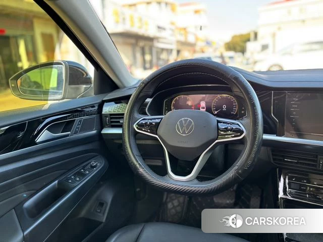 Volkswagen Passat id 4264752 из Китая 9