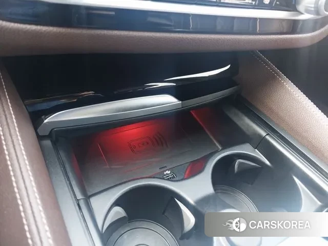 BMW 5 Series (G30) id 3586936 из Кореи 9