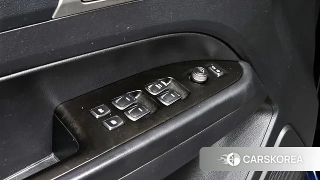 Ssangyong Rexton Sports id 3494476 из Кореи 9