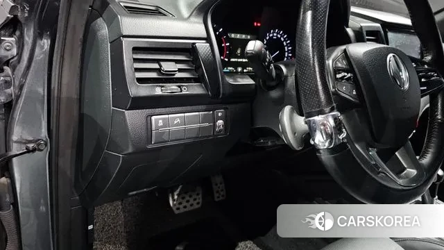 Ssangyong Rexton Sports id 3198153 из Кореи 9