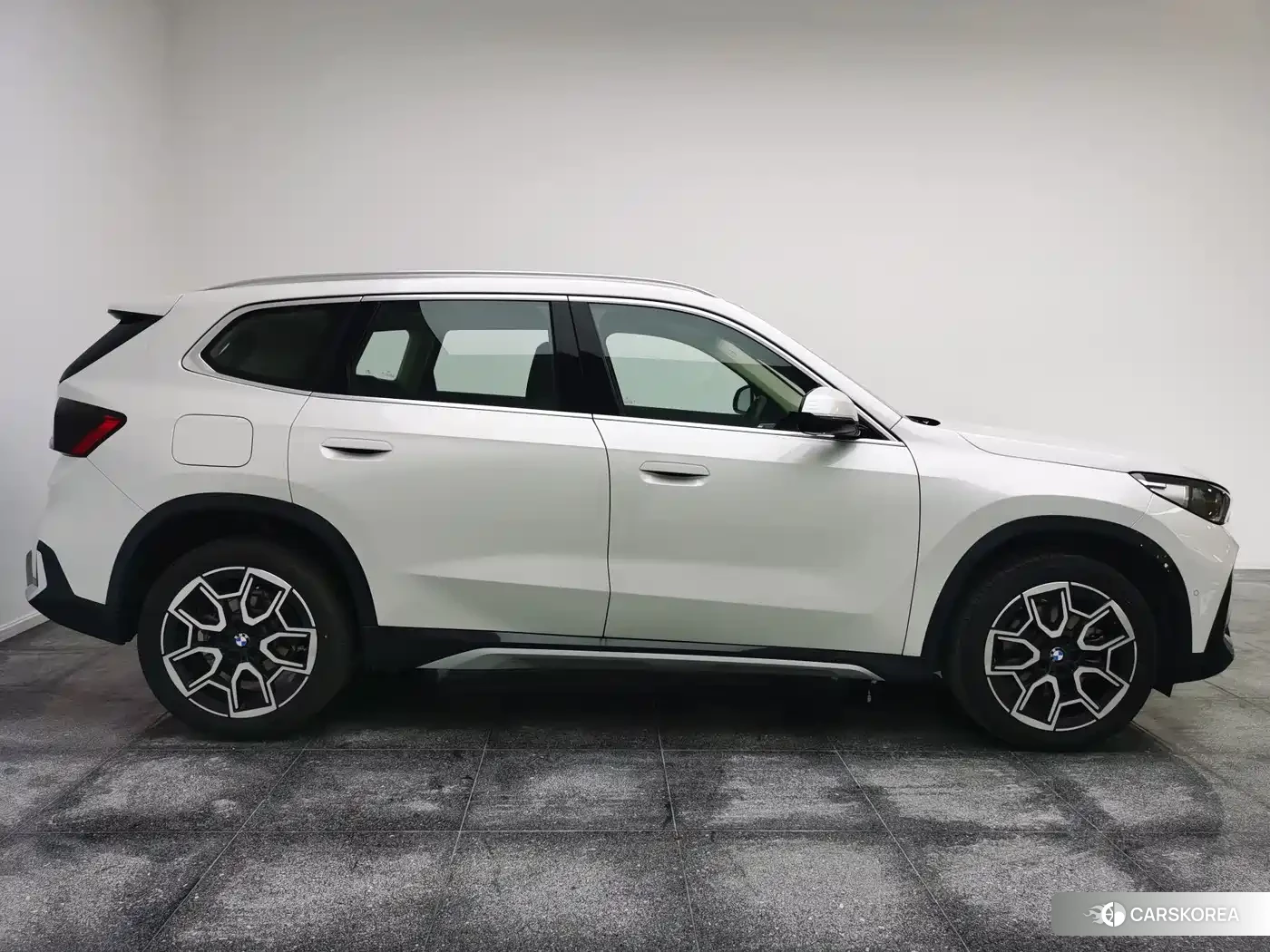 BMW X1 id 4559607 из Китая 9