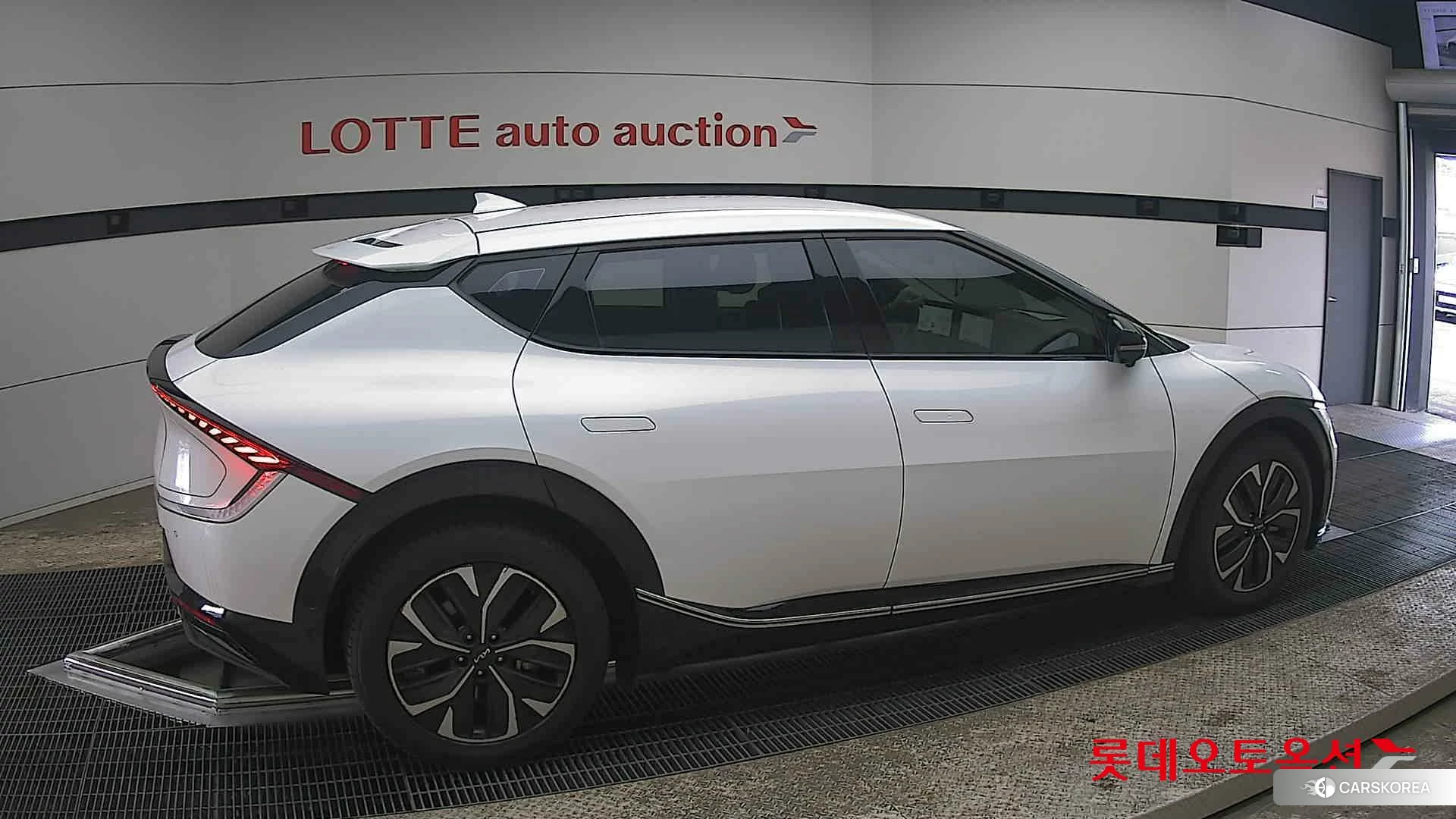 Kia EV6 id 3875712 из Кореи 9