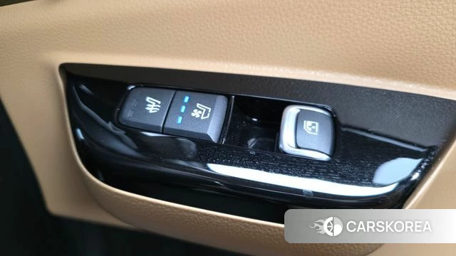 Kia Carnival 4th generation id 4376030 из Кореи 9