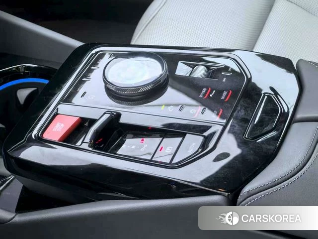 BMW M5 PHEV id 4256775 из Китая 9