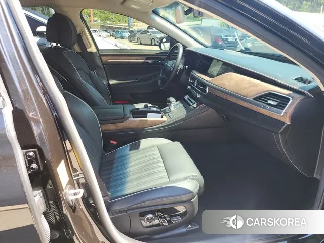 Genesis G90 id 3188210 из Кореи 9