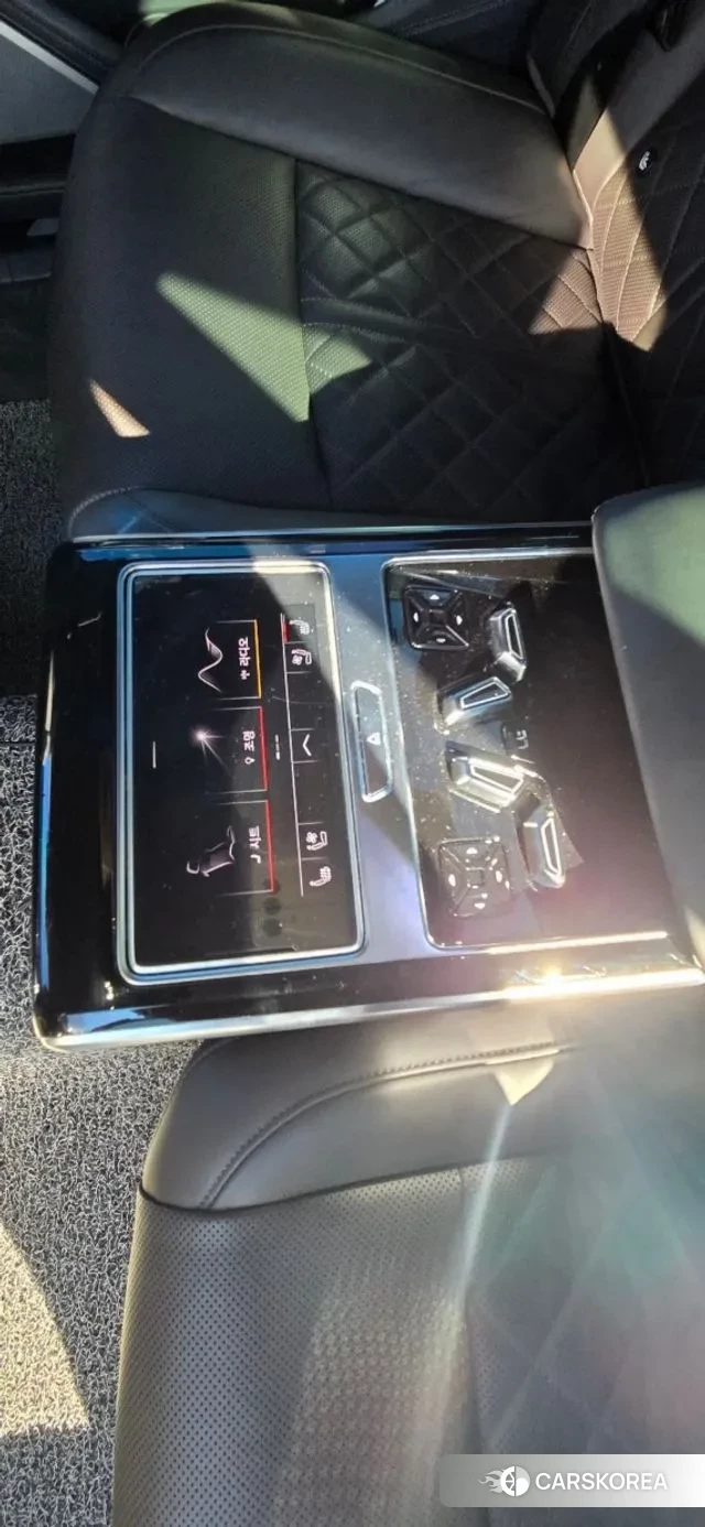 Audi S8 (D5) id 3717323 из Кореи 9