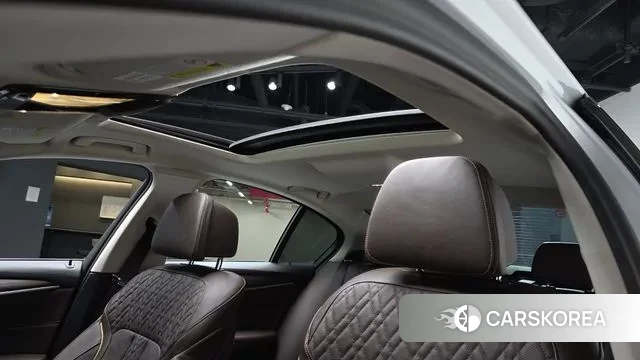 BMW 5 Series (G30) id 3459437 из Кореи 9