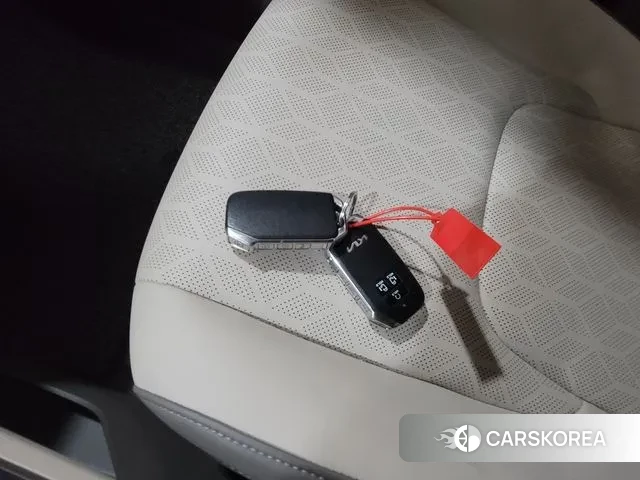 Kia Carnival 4th generation id 3334575 из Кореи 9