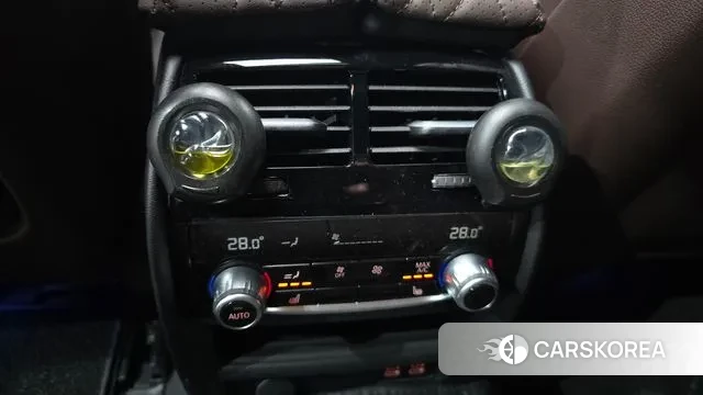 BMW 5 Series (G30) id 3365953 из Кореи 9