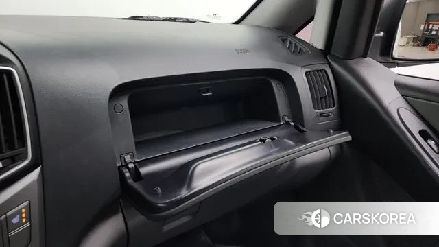 Hyundai The New Grand Starex id 3469815 из Кореи 9