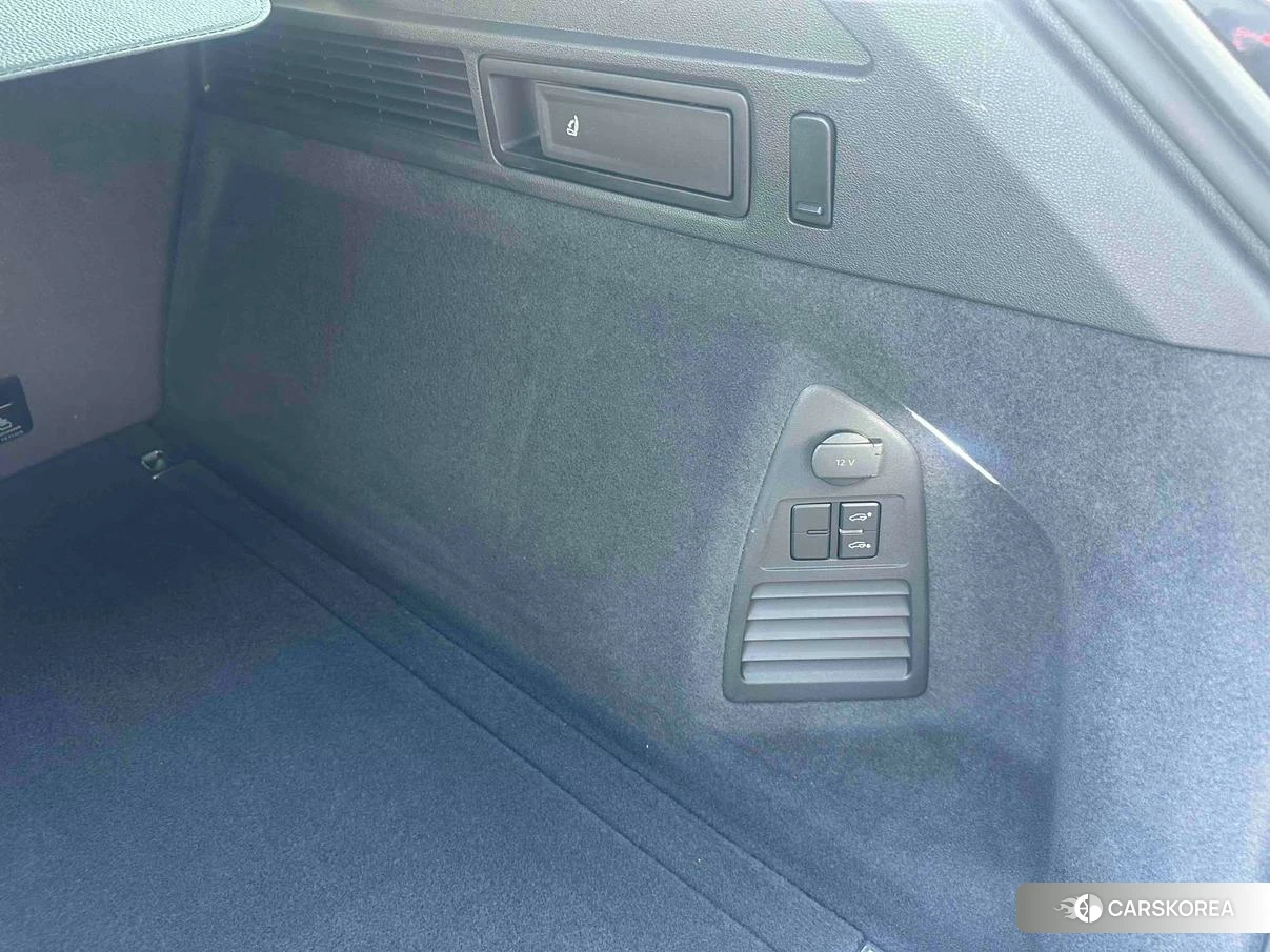 Volkswagen Touareg id 4473411 из Китая 9