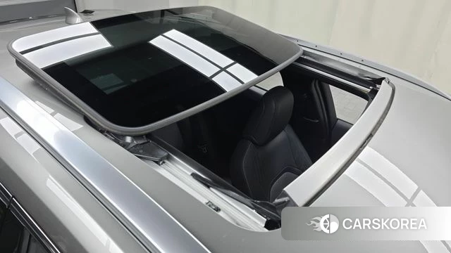 Lexus UX250h id 4720347 из Кореи 9