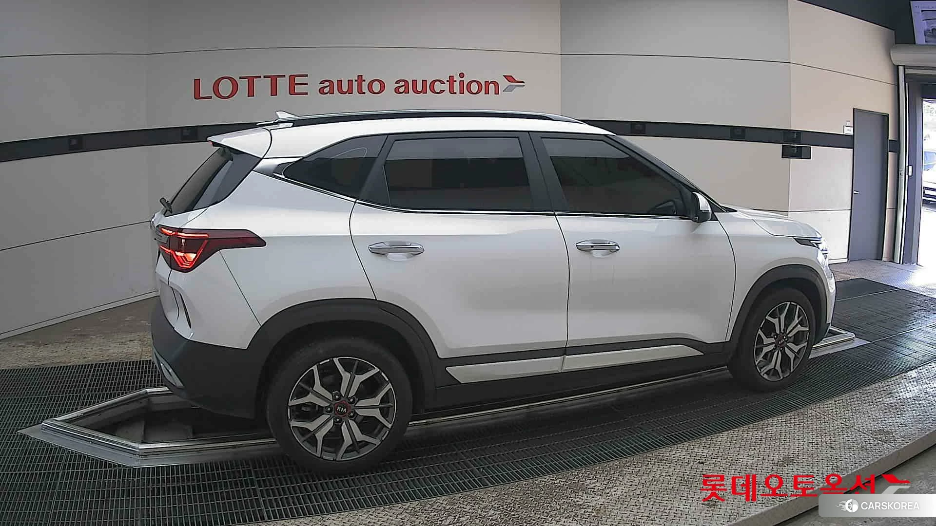 Kia Seltos id 3882156 из Кореи 9