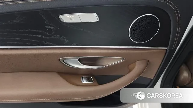 Mercedes-Benz E-Class W213 id 3675085 из Кореи 9