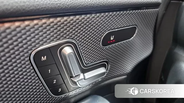 Mercedes-Benz A-Class W177 id 3753926 из Кореи 9