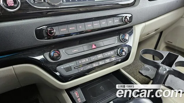 Kia The New Carnival id 2347063 из Кореи 9