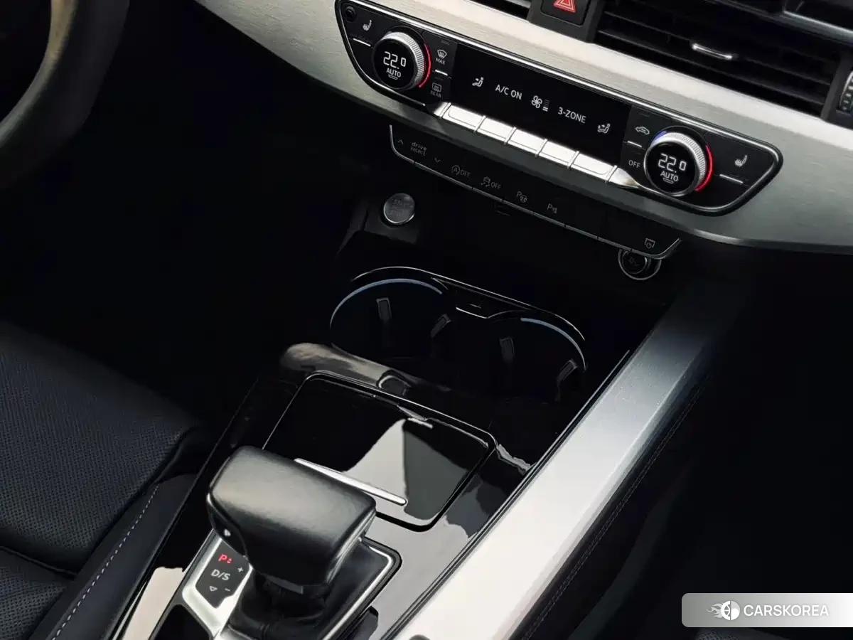 Audi A4L id 4559606 из Китая 9