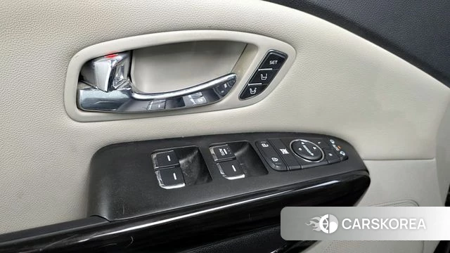 Kia The New Carnival id 4384536 из Кореи 9