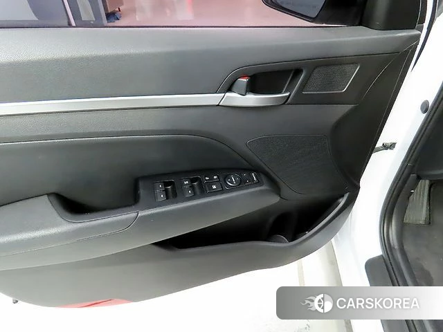 Hyundai The New Avante AD id 4225330 из Кореи 9