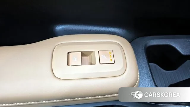 Hyundai Santa Fe (MX5) id 3732577 из Кореи 9