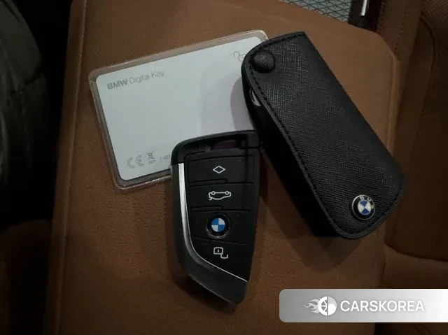 BMW 3 Series (G20) id 3770424 из Кореи 9