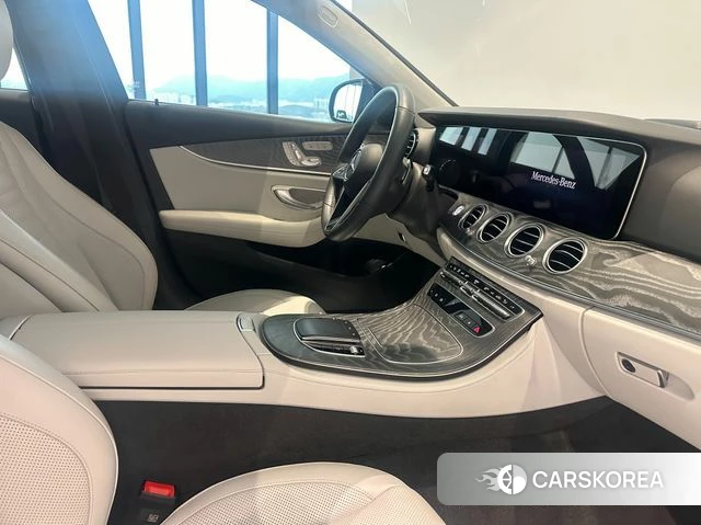 Mercedes-Benz E-Class W213 id 4249270 из Кореи 9
