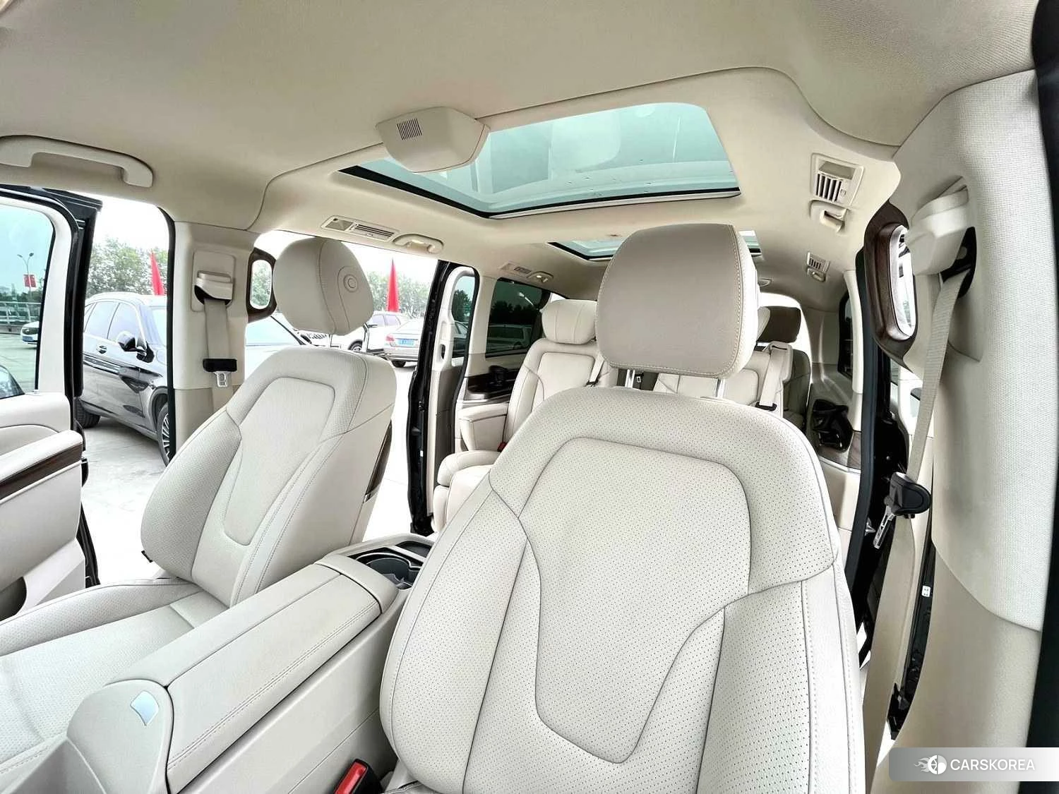 Mercedes-Benz V-class id 4452789 из Китая 9