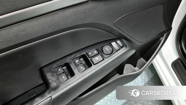 Hyundai Avante AD id 3814499 из Кореи 9