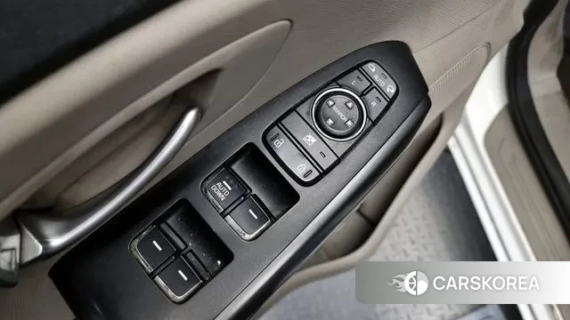 Kia The New Carnival id 3039374 из Кореи 9