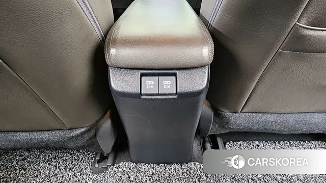 Toyota Prius 4th Generation id 3598110 из Кореи 9