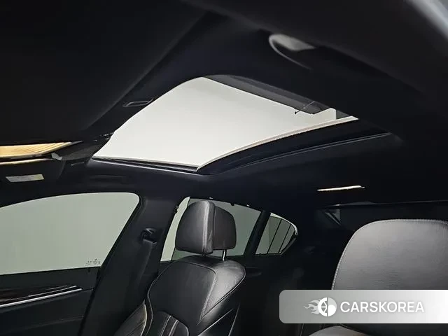 BMW 5 Series (G30) id 3707444 из Кореи 9