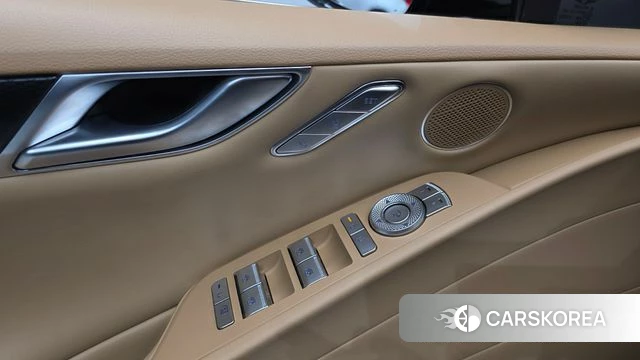 Genesis G80 (RG3) id 3786599 из Кореи 9