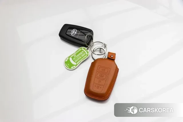 Toyota Camry (XV70) id 3550324 из Кореи 9