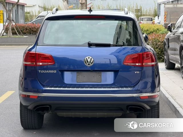 Volkswagen Touareg id 4213102 из Китая 9