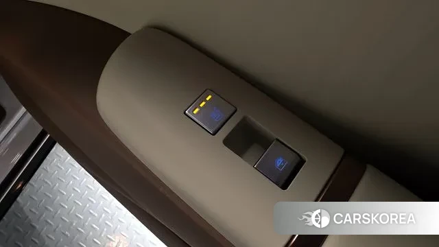 Hyundai Grandeur Hybrid (GN7) id 3518257 из Кореи 9