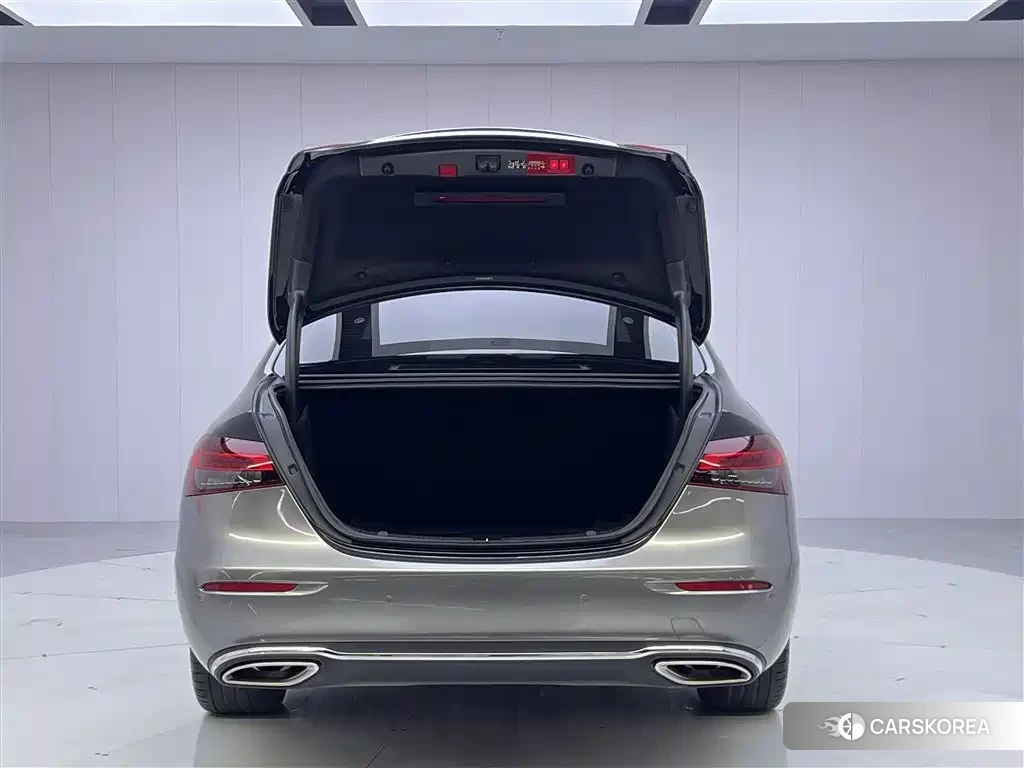 Mercedes-Benz E-Class id 4547931 из Китая 9