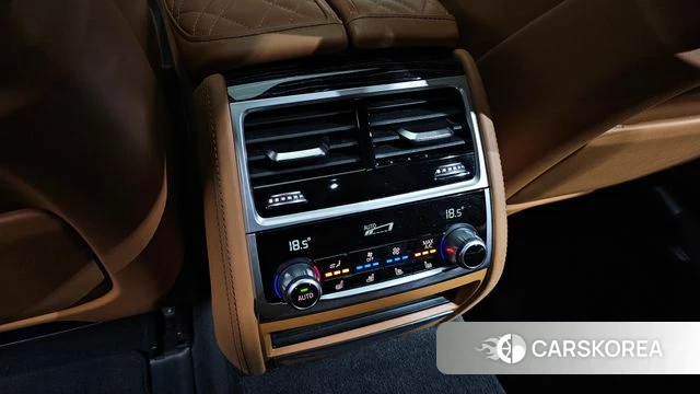 BMW 7 Series (G11) id 3940946 из Кореи 9