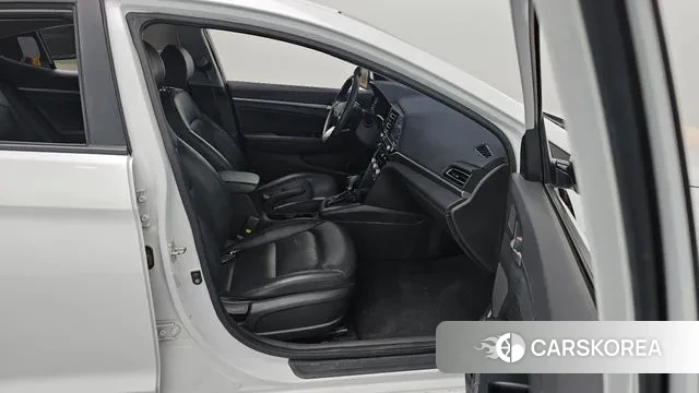 Hyundai The New Avante AD id 2991169 из Кореи 9