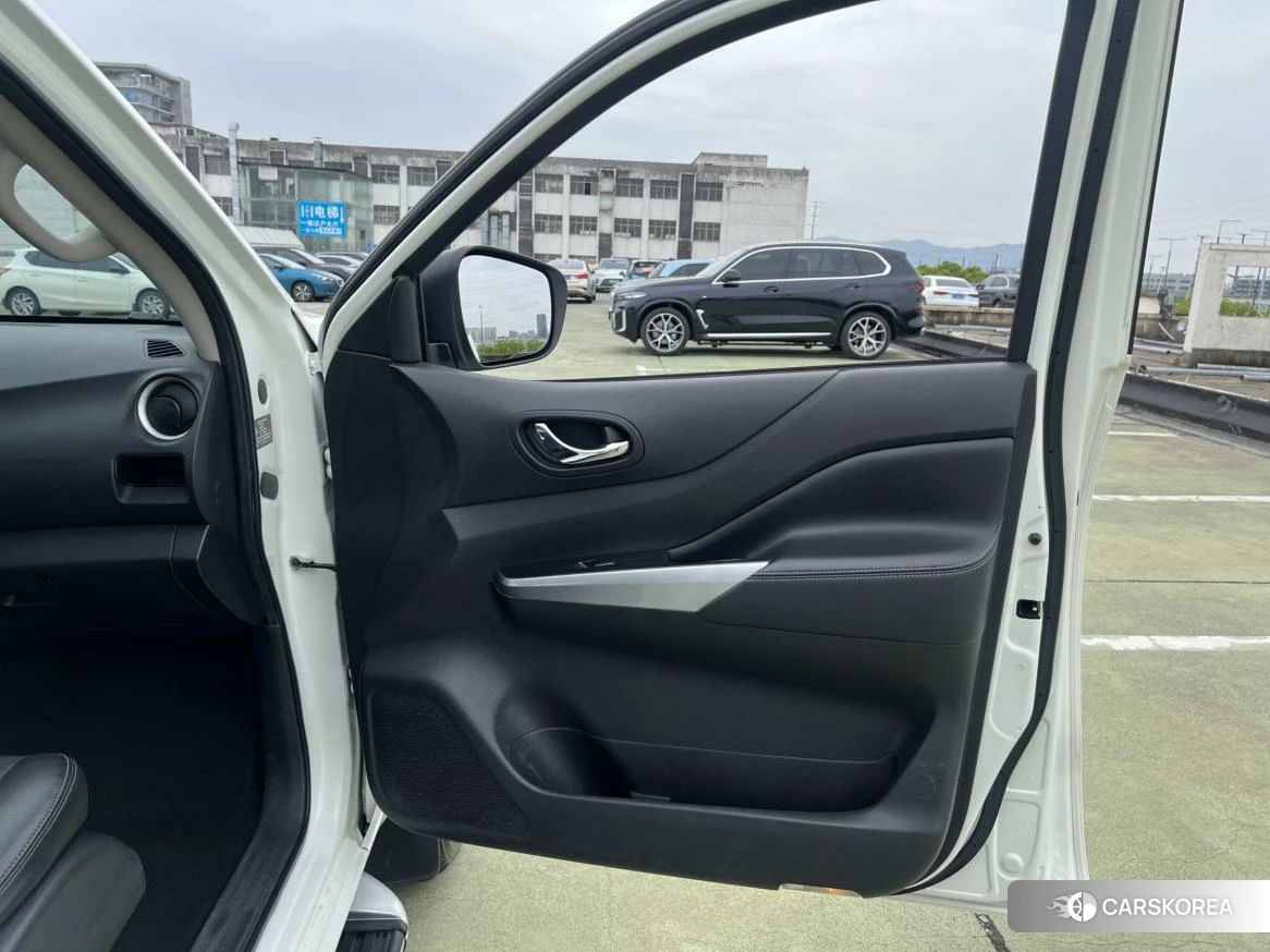 Nissan Tuda id 4420139 из Китая 9
