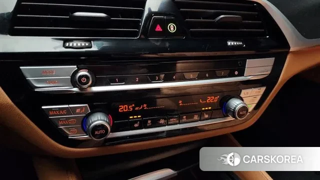 BMW 5 Series (G30) id 3405506 из Кореи 9