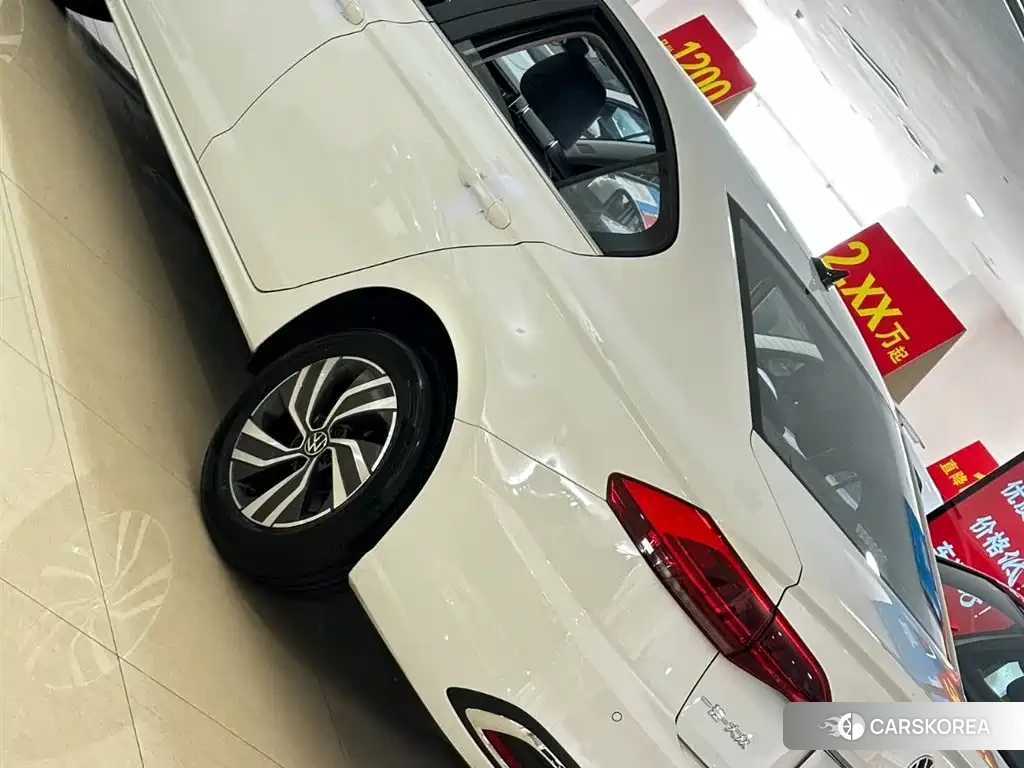 Volkswagen Bora id 4570738 из Китая 9