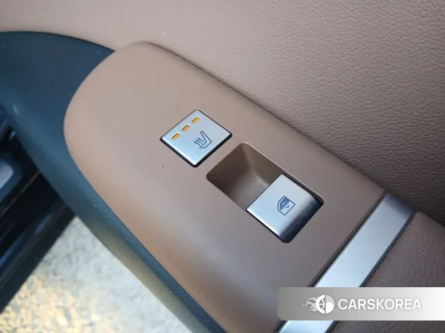 Hyundai Grandeur Hybrid (GN7) id 3533469 из Кореи 9