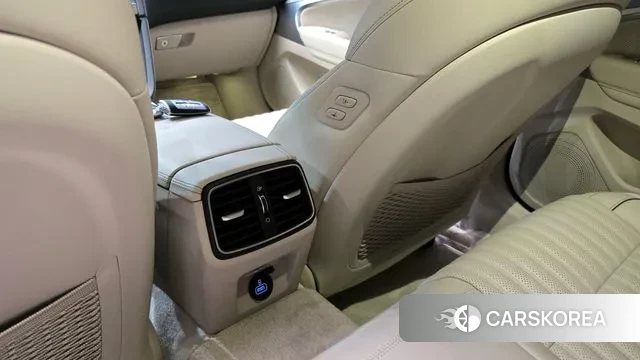 Genesis The New G70 id 3721387 из Кореи 9